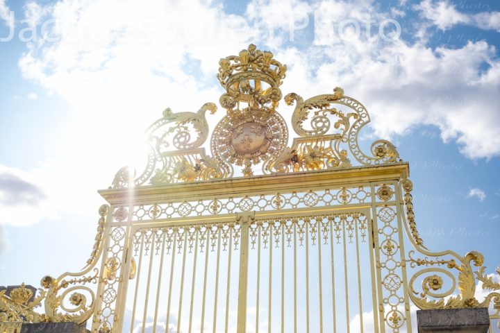 Portail doré du Château de Versailles – Photo stock