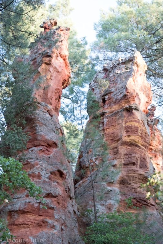 cheminée naturelle d'ocre