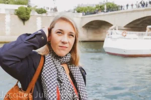 tourist woman in France Seine river